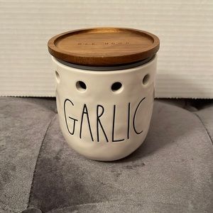 Rae Dunn GARLIC Canister
